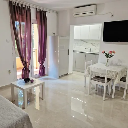 Apartmán In Mit Eigenem Balkon By Interhome *