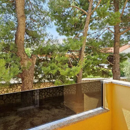 In Mit Eigenem Balkon By Interhome *