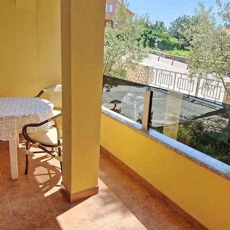 Апартаменты In Mit Eigenem Balkon By Interhome Башка