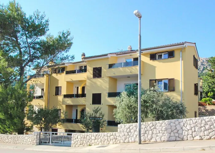 In Mit Eigenem Balkon By Interhome *