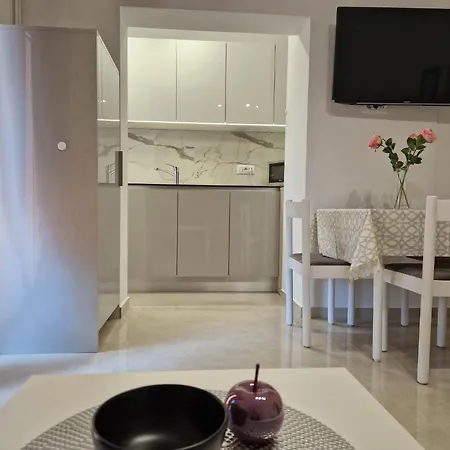 In Mit Eigenem Balkon By Interhome Appartamento *